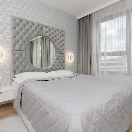 Cosy Apartment On Wola Goleszowska By Noclegi Renters Varsovie Extérieur photo