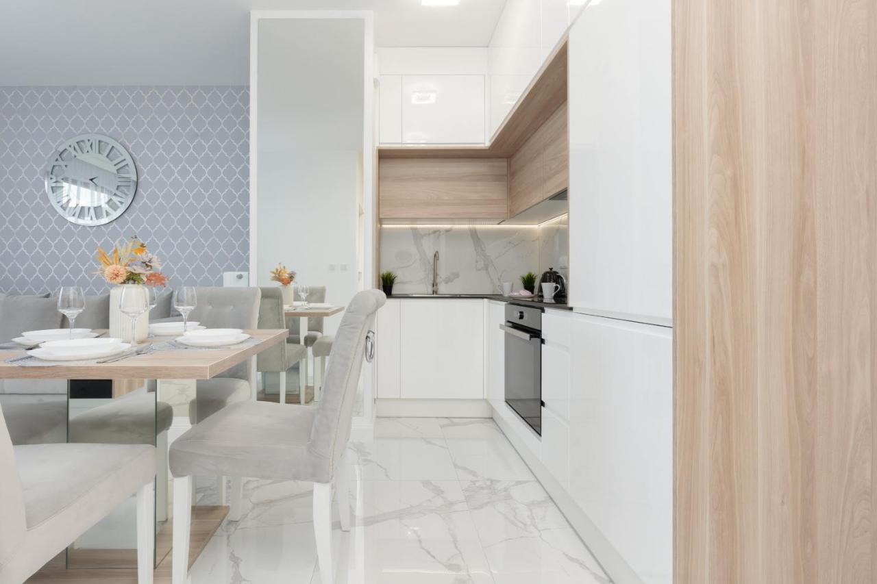 Cosy Apartment On Wola Goleszowska By Noclegi Renters Varsovie Extérieur photo