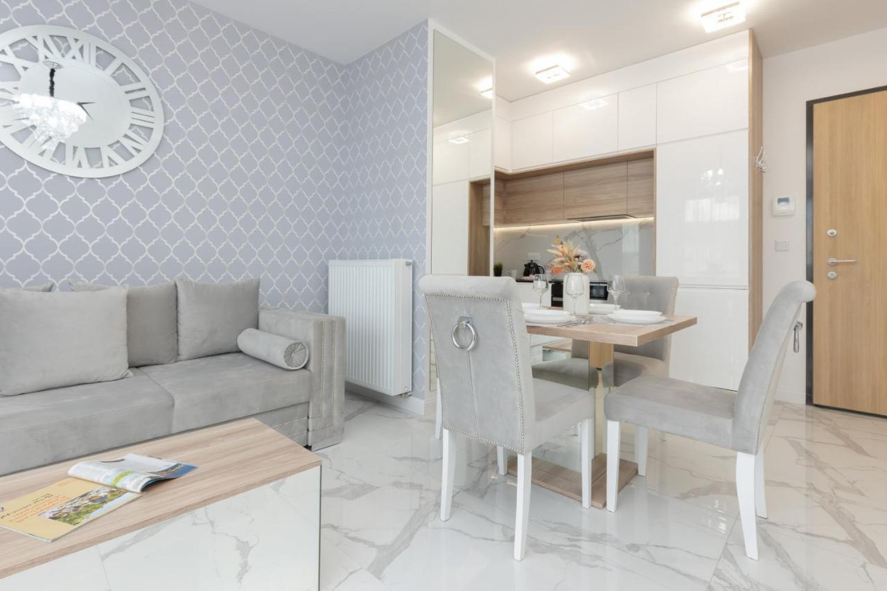 Cosy Apartment On Wola Goleszowska By Noclegi Renters Varsovie Extérieur photo