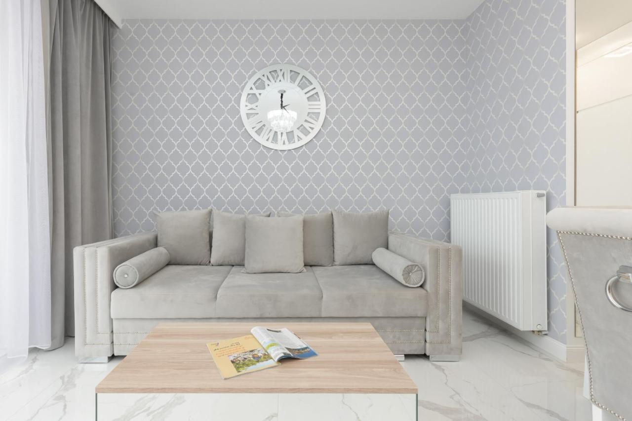 Cosy Apartment On Wola Goleszowska By Noclegi Renters Varsovie Extérieur photo